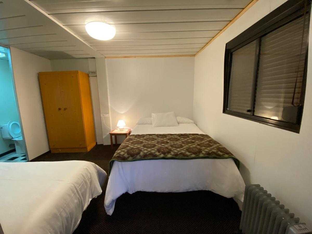 Pension Compostela Inn Cacheiras Esterno foto